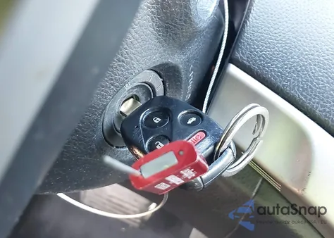 2011 Honda Accord 2.4 Se z USA, uszkodzony, nr VIN 1HGCP2F63BA031919